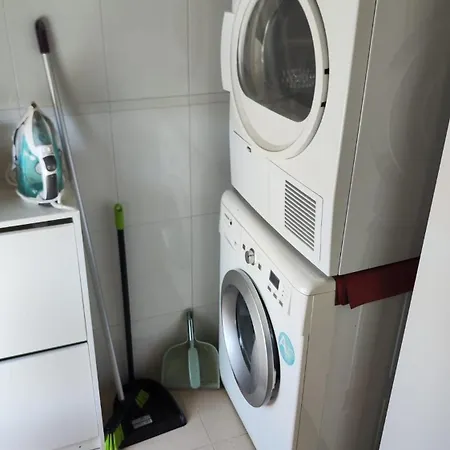 Bertamirans Apartment *